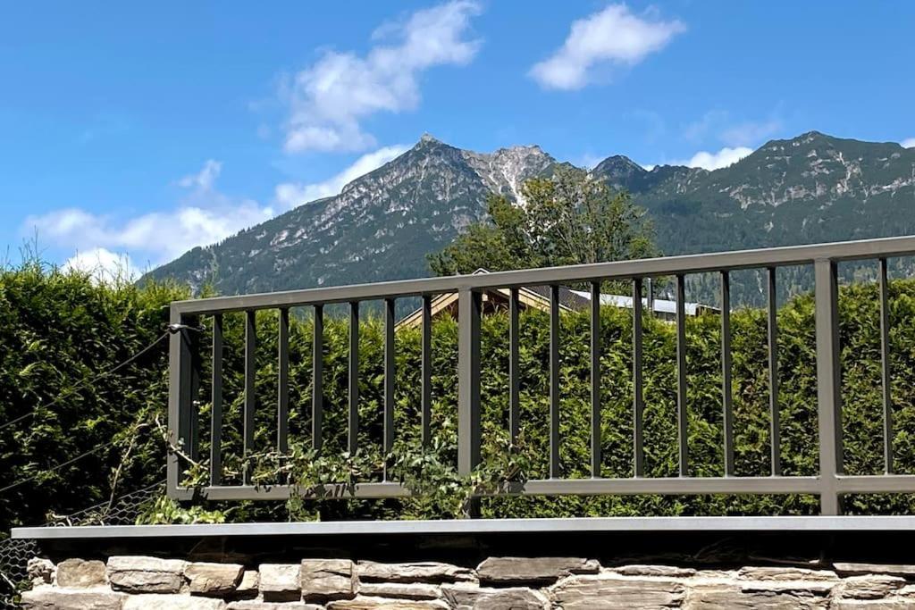 Zentral, Ruhig & Stilvoll Mit Bergpanorama+ Garten Garmisch-Partenkirchen Exterior photo
